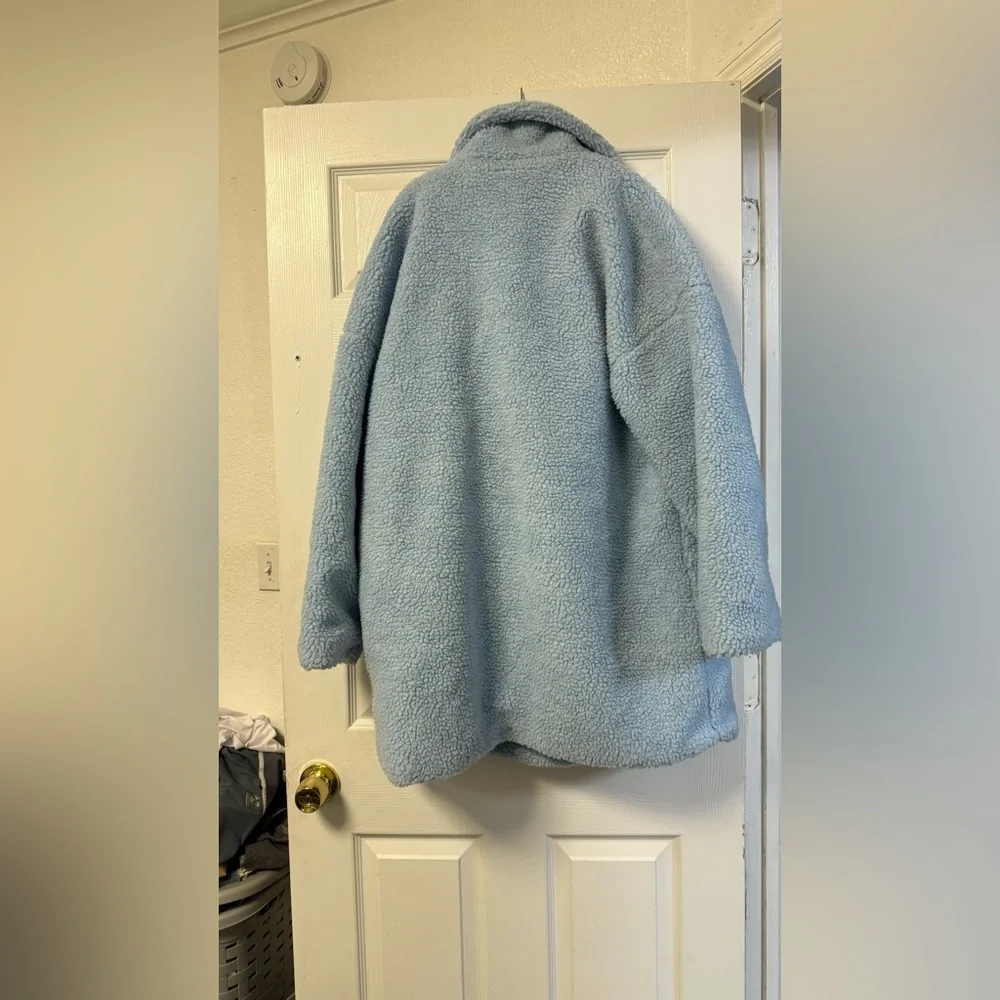 Prettylittlething blue Teddy Coat - Picture 3 of 8